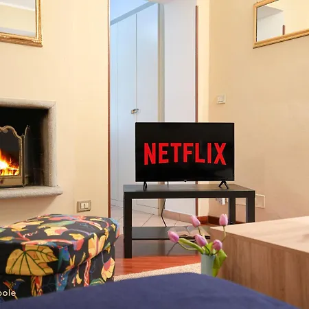 Mazzini Apartment, Terrace & River View 아파트 *